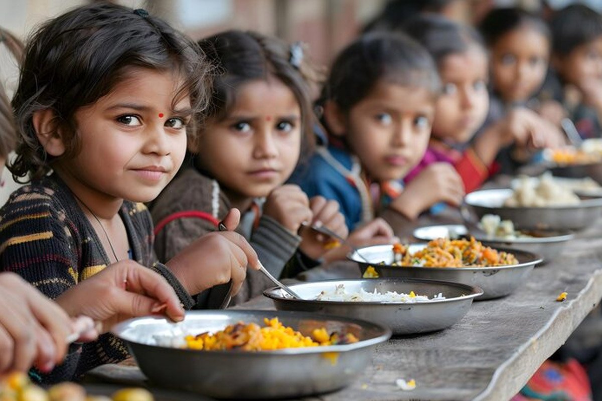 शिक्षा में मदद